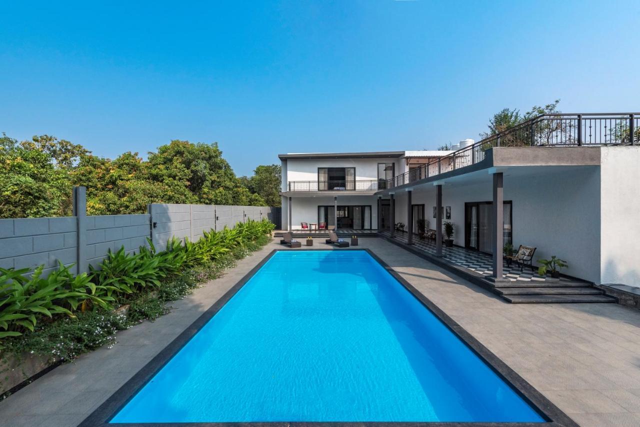 Saffronstays Mayfair Gardens 4 Bedroom Petfriendly Pool Villa Alībāg Esterno foto